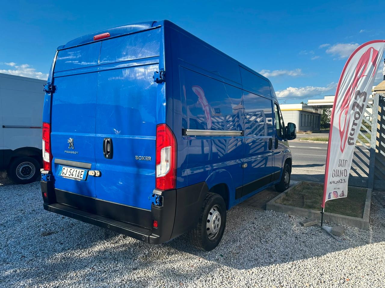 Peugeot Boxer 330 2.2 BlueHDi 140 S&S PC-TM Furgone