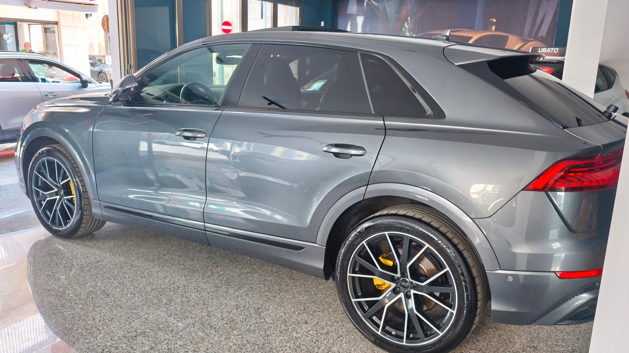 Audi Q8 50 TDI 286 CV quattro tiptronic S-line STRAFULL