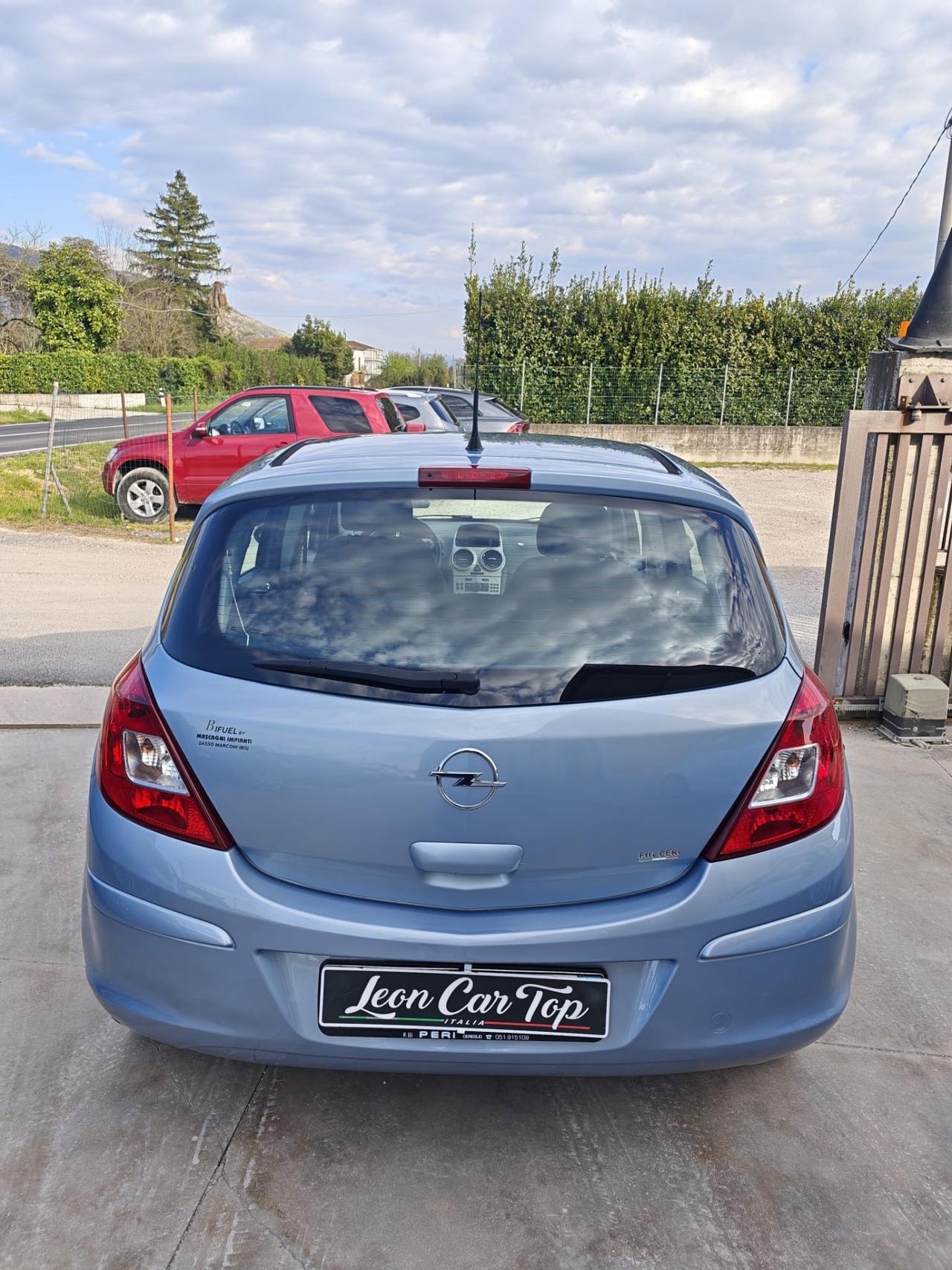 Opel Corsa 1.2 5 porte Cosmo gpl garantita 12 mesi