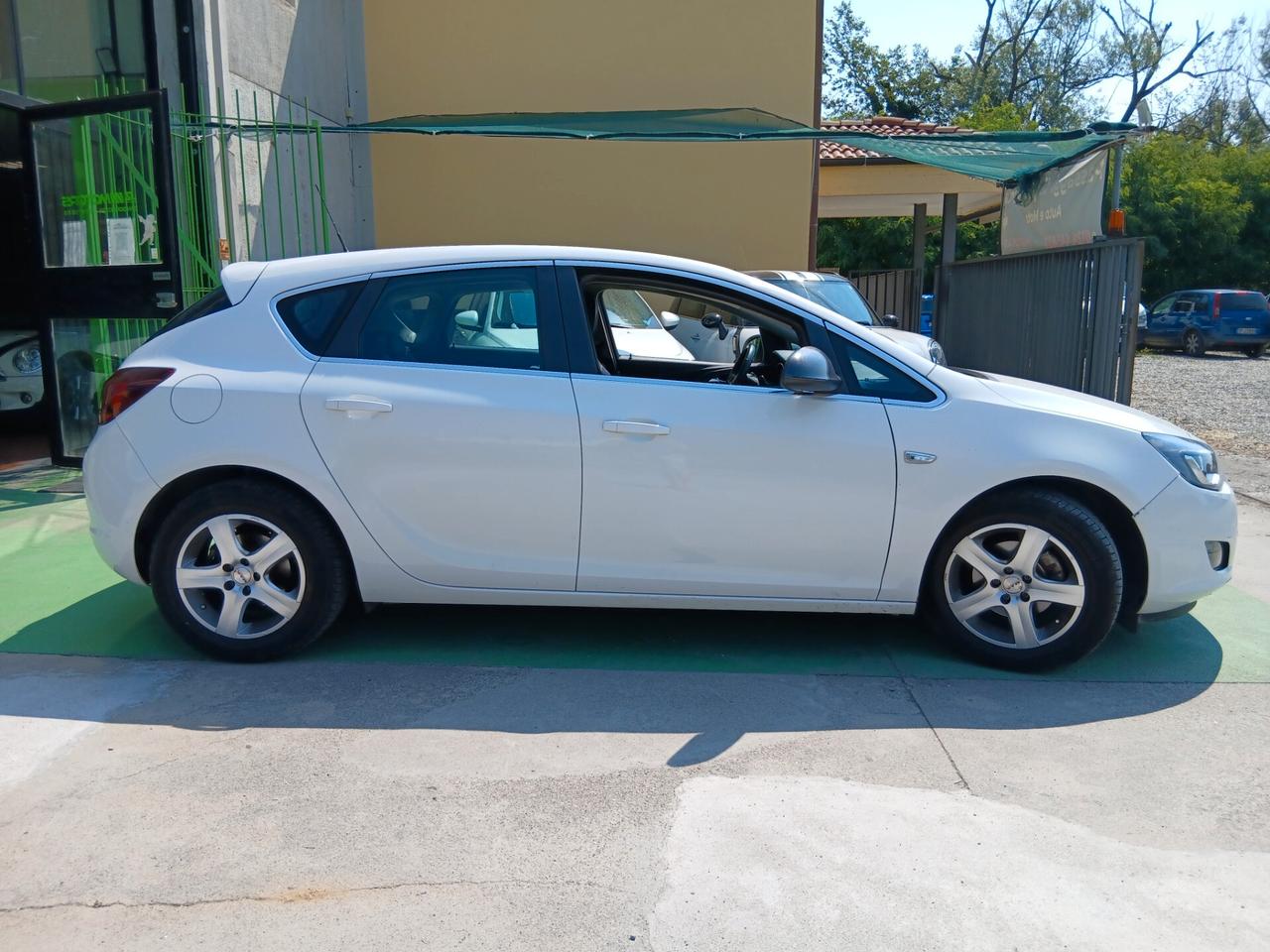 Opel Astra 1.4 Turbo 140CV 5 porte Cosmo