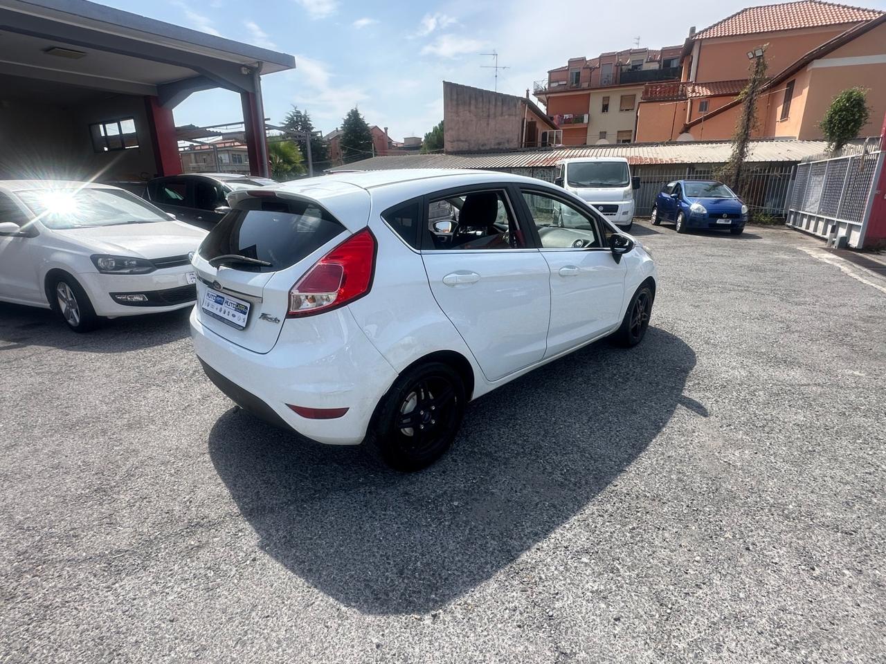 Ford Fiesta 1.5 TDCi 75CV 5 porte Titanium