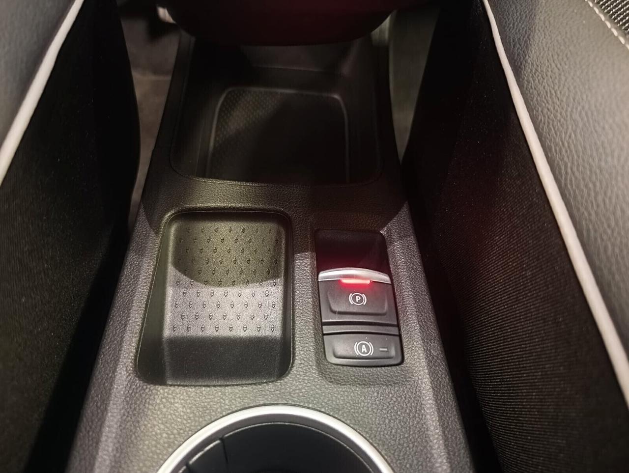 Renault Captur Plug-in Hybrid E-Tech 160 CV Intens