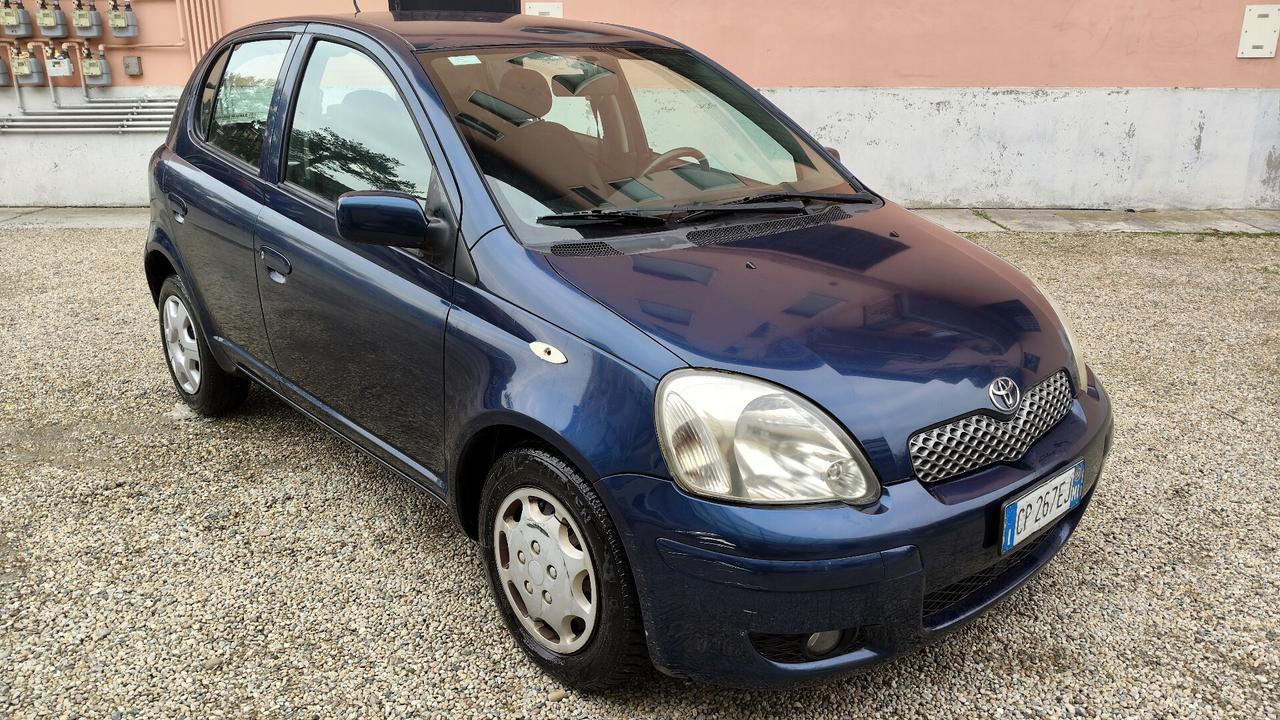 Toyota Yaris 1.3i 16V 5p Sol