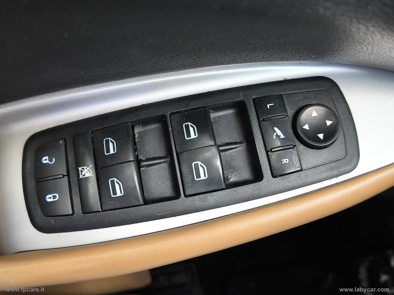 FIAT Freemont 2.0 Mjt 170 CV 4x4 aut. Lounge TETTO APRIBILE