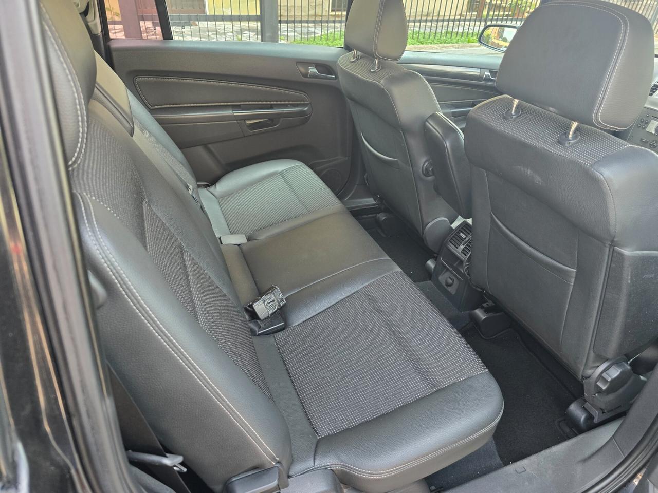 OPEL ZAFIRA 1.9 CDTI 7 POSTI"OK PER NEOPATENTATI"