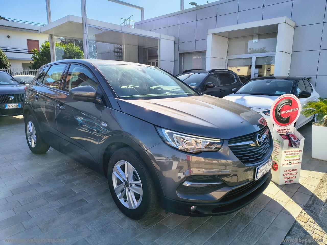 OPEL Grandland X 1.5 D Ecotec S&S Bus. Ed.