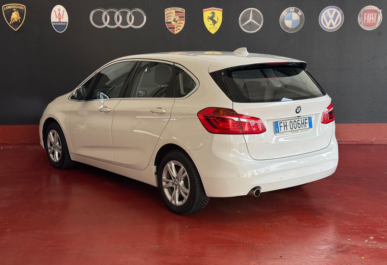 Bmw 2er Active Tourer 216d Luxury
