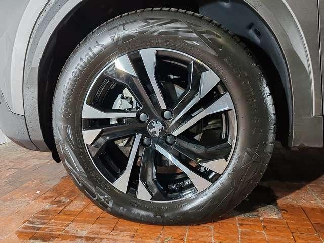 Peugeot 2008 1.2 130cv Allure EAT8 Navi + Telecamera