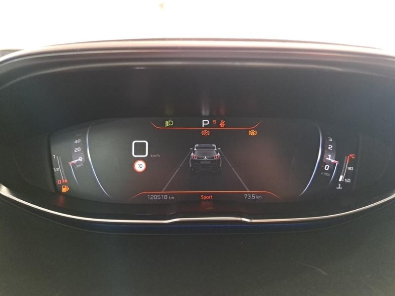 PEUGEOT 3008 BLUEHDI 130 EAT8 SES BUSINESS SUV