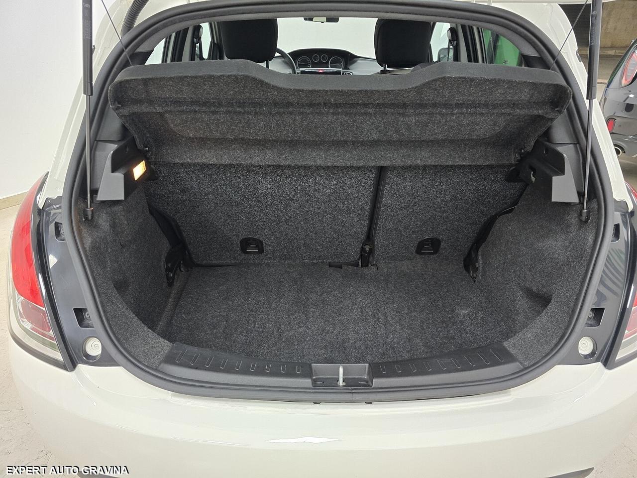 LANCIA YPSILON 1.2 69CV BENZINA