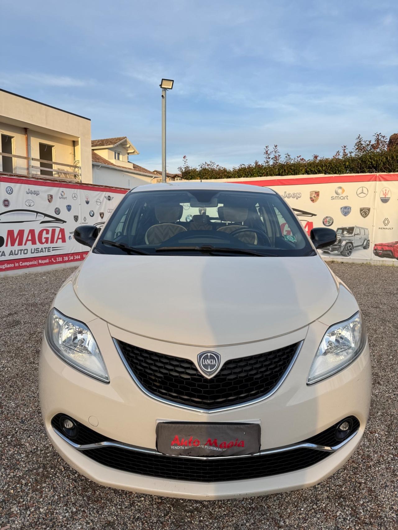 Lancia Ypsilon 1.2 69 CV 5 porte GPL Ecochic Gold