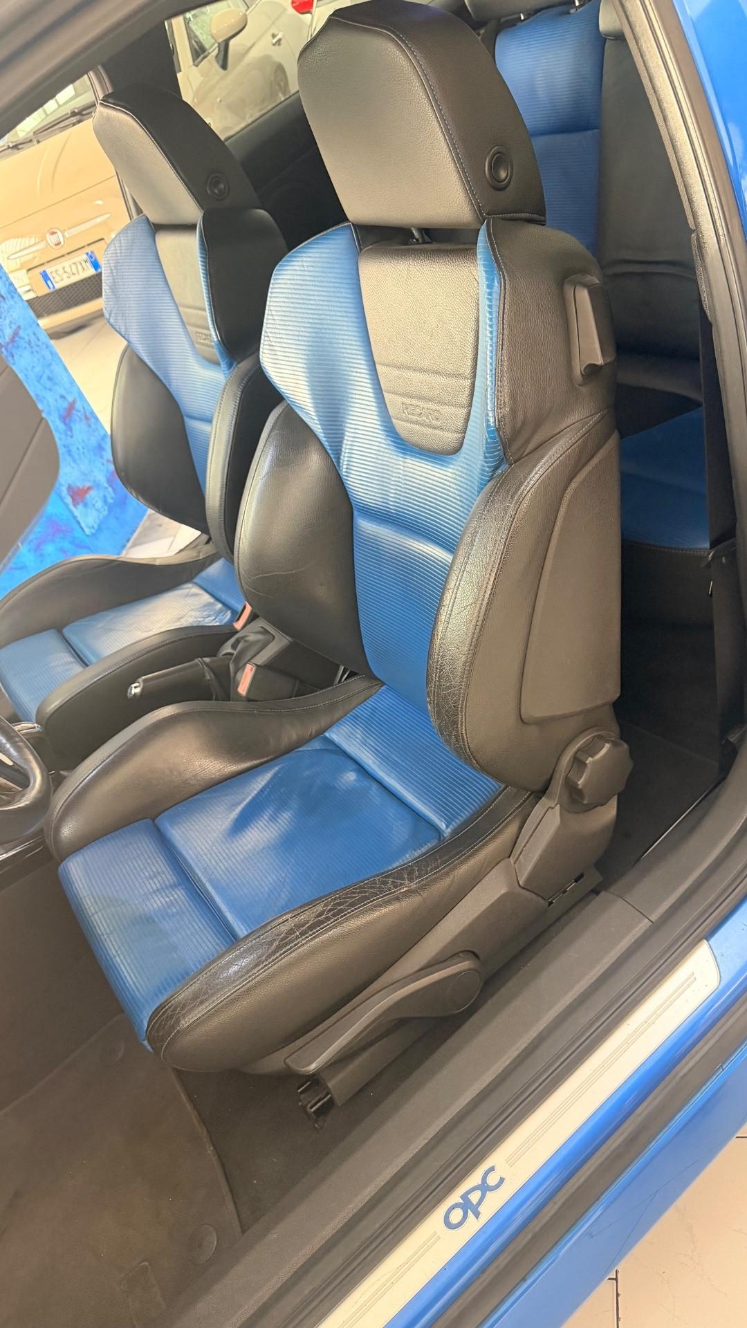 Opel Astra OPC 2.0 T 240CV