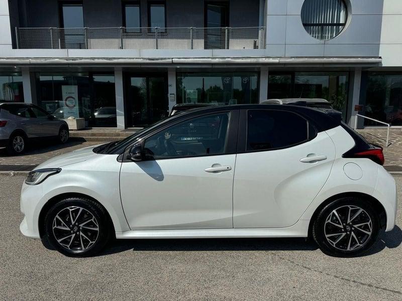 Toyota Yaris Hybrid Style MY22