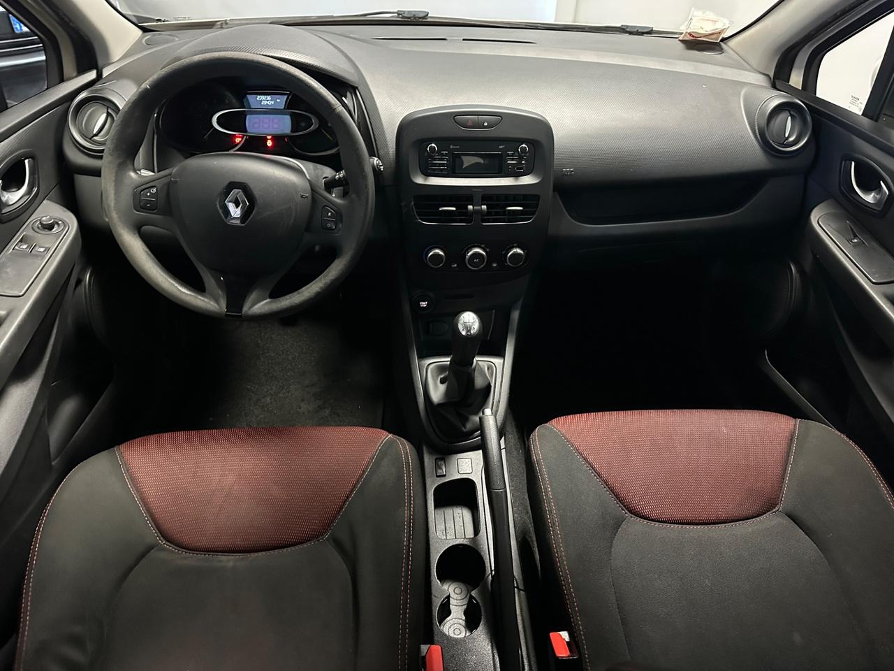 RENAULT CLIO 1.5 DCI NEOPATENTATI 74CV P.CONSEGNA