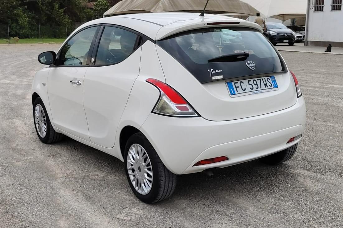 Lancia Ypsilon 1.2 69 CV 5 porte GPL Ecochic Gold