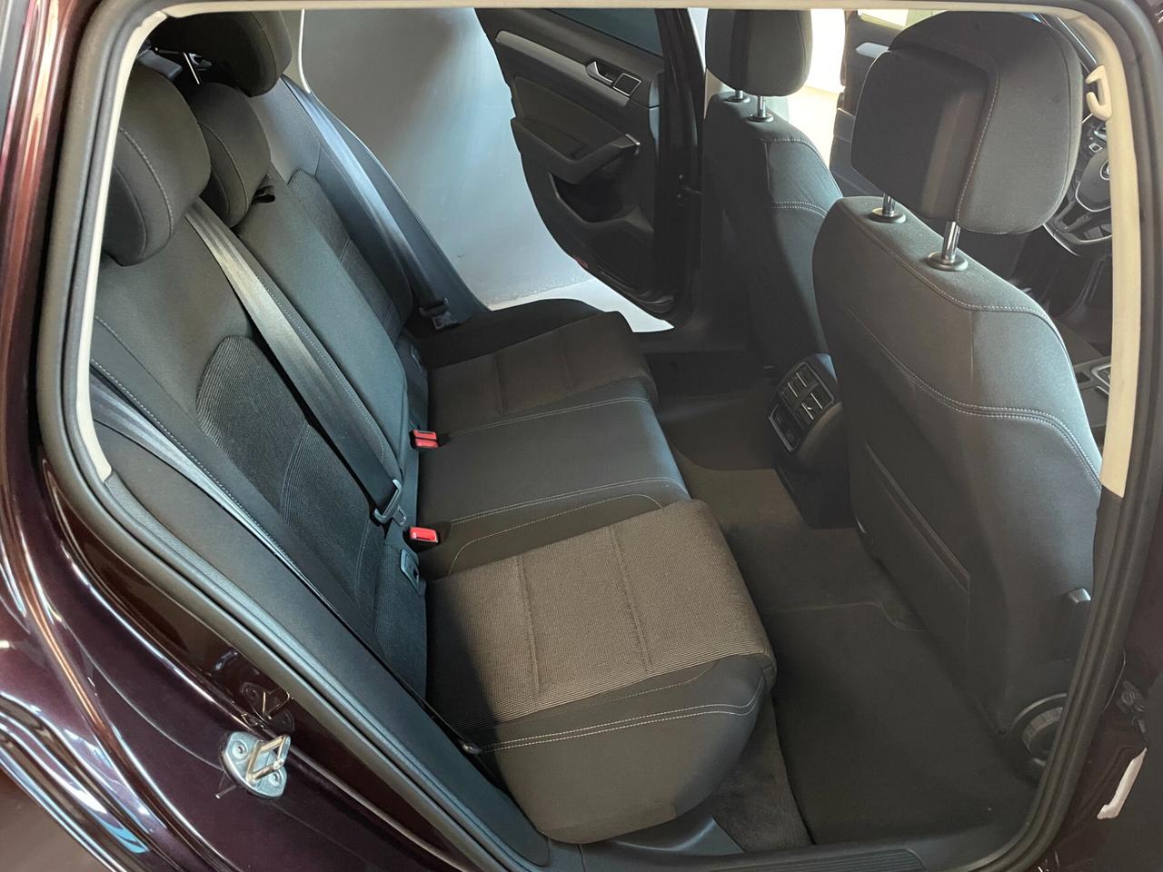 Volkswagen Passat Variant 1.6 TDI 120CV Business