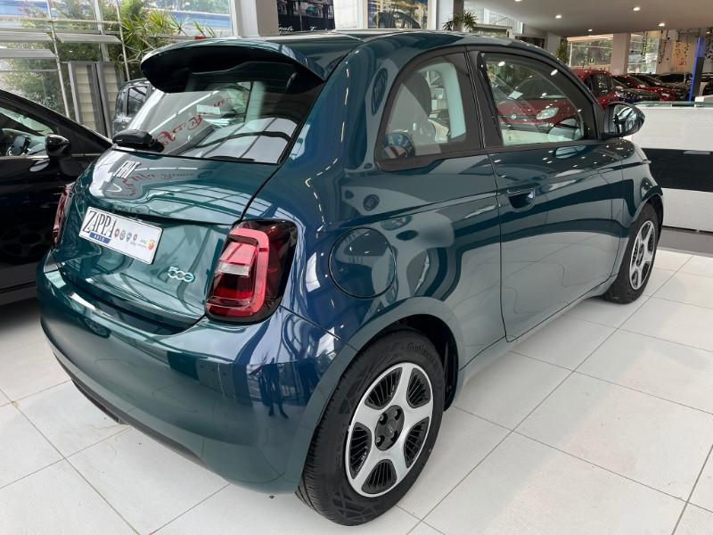 FIAT 500e Berlina 23,8 kWh Action