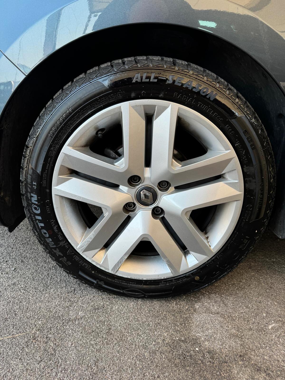 Renault Clio TCe 90 CV 5 porte Business ok neopatentati