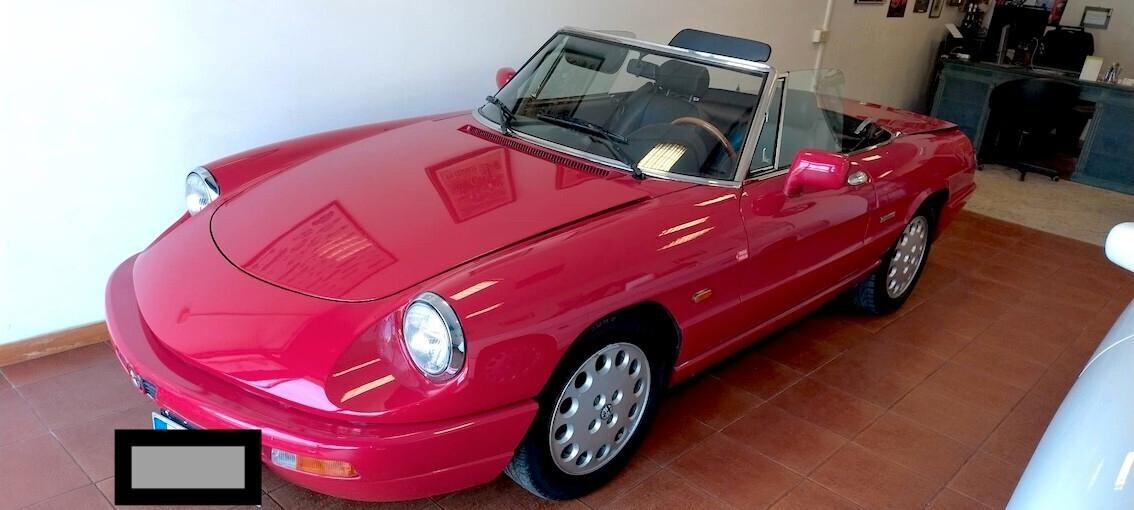 Alfa Romeo Spider 2.0i