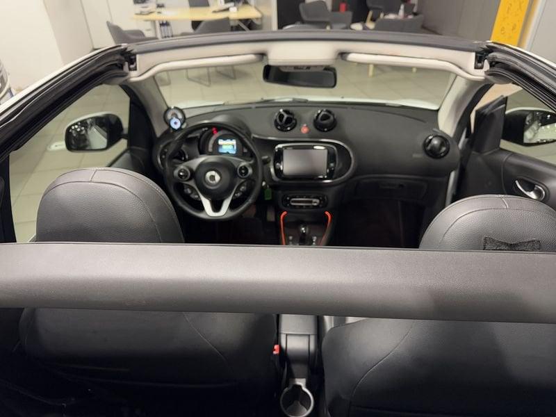 smart fortwo fortwo EQ cabrio Passion