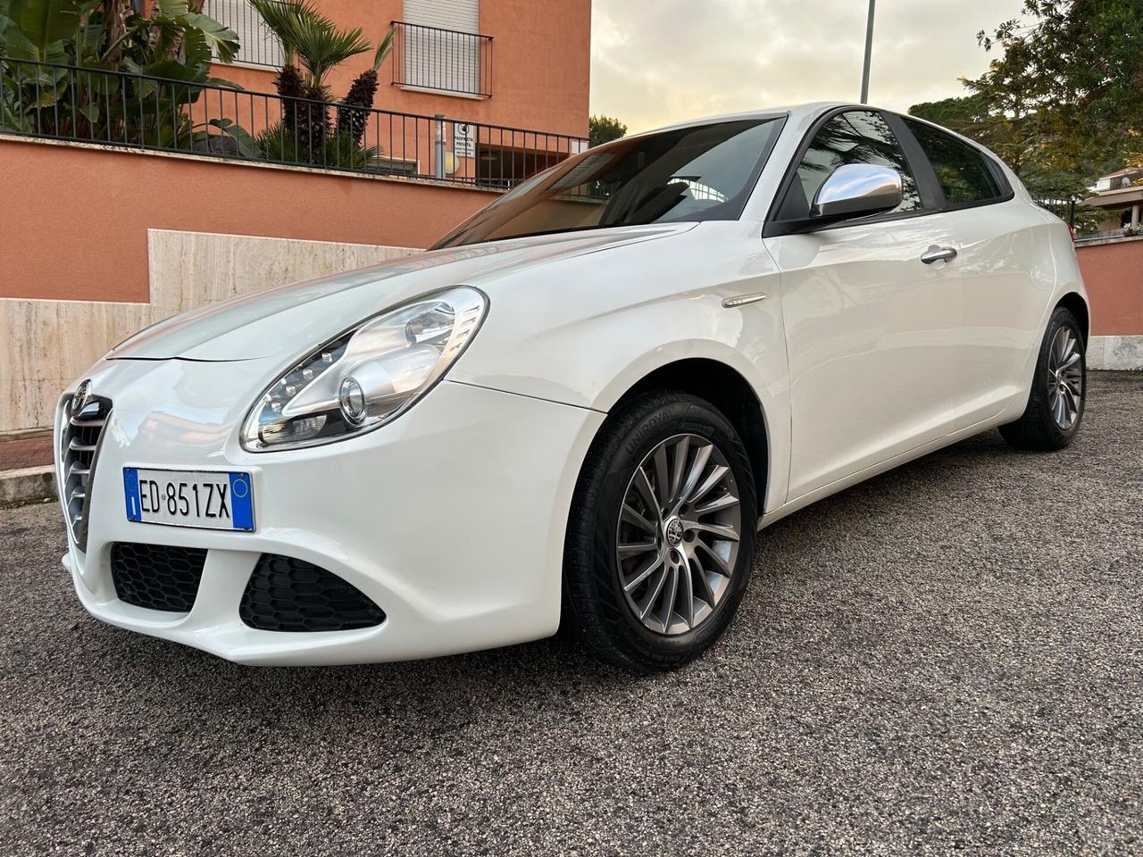 Alfa Romeo Giulietta 1.6 JTDm garanzia 12 mesi