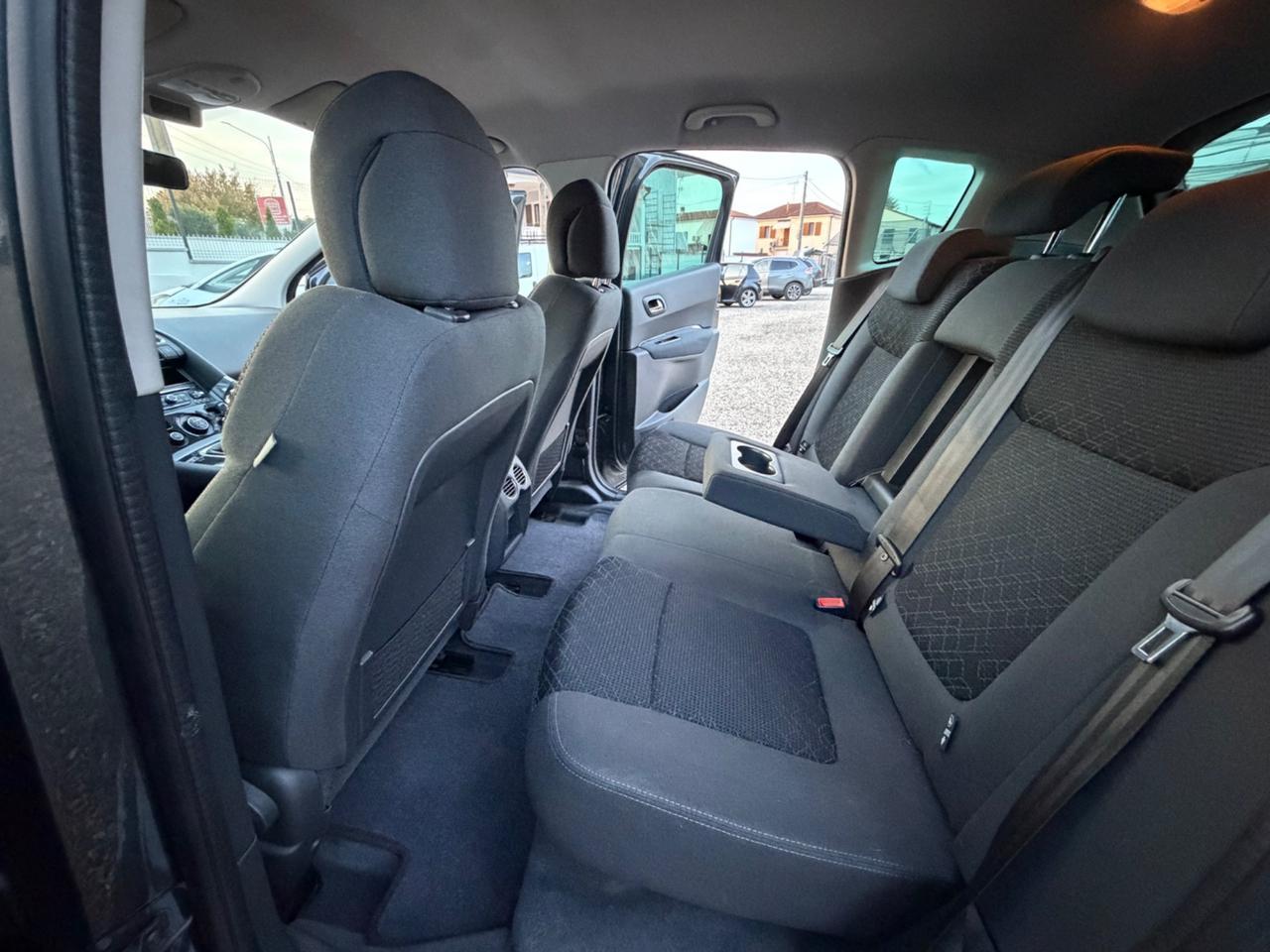 Peugeot 3008 BlueHDi 120 S&S Business