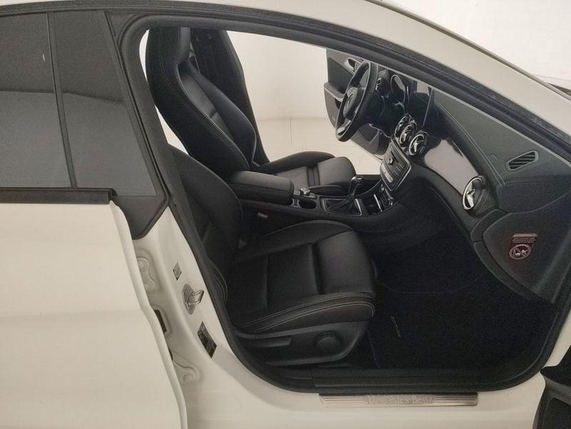 Mercedes-Benz CLA 180 Premium FL