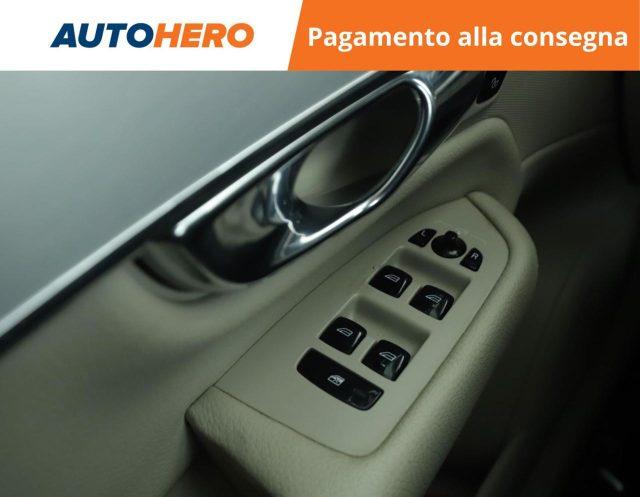 VOLVO XC90 D5 AWD Geartronic 7 posti Momentum