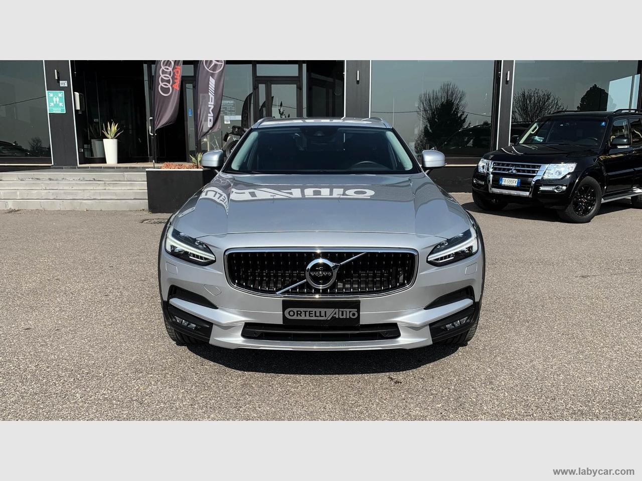 VOLVO V90 Cross Country D4 AWD Geartronic Pro GANCIO TRAINO I.V.A.