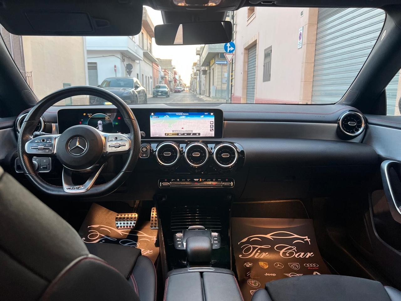 MERCEDES CLA 200D SHOOTING BRAKE PREMIUM 2.0 150CV PELLE NAVI CAM ANNO 2020