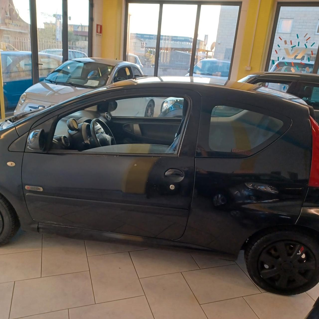 ECONOMICA PEUGEOT 107 1.0 NEOPATENTATI