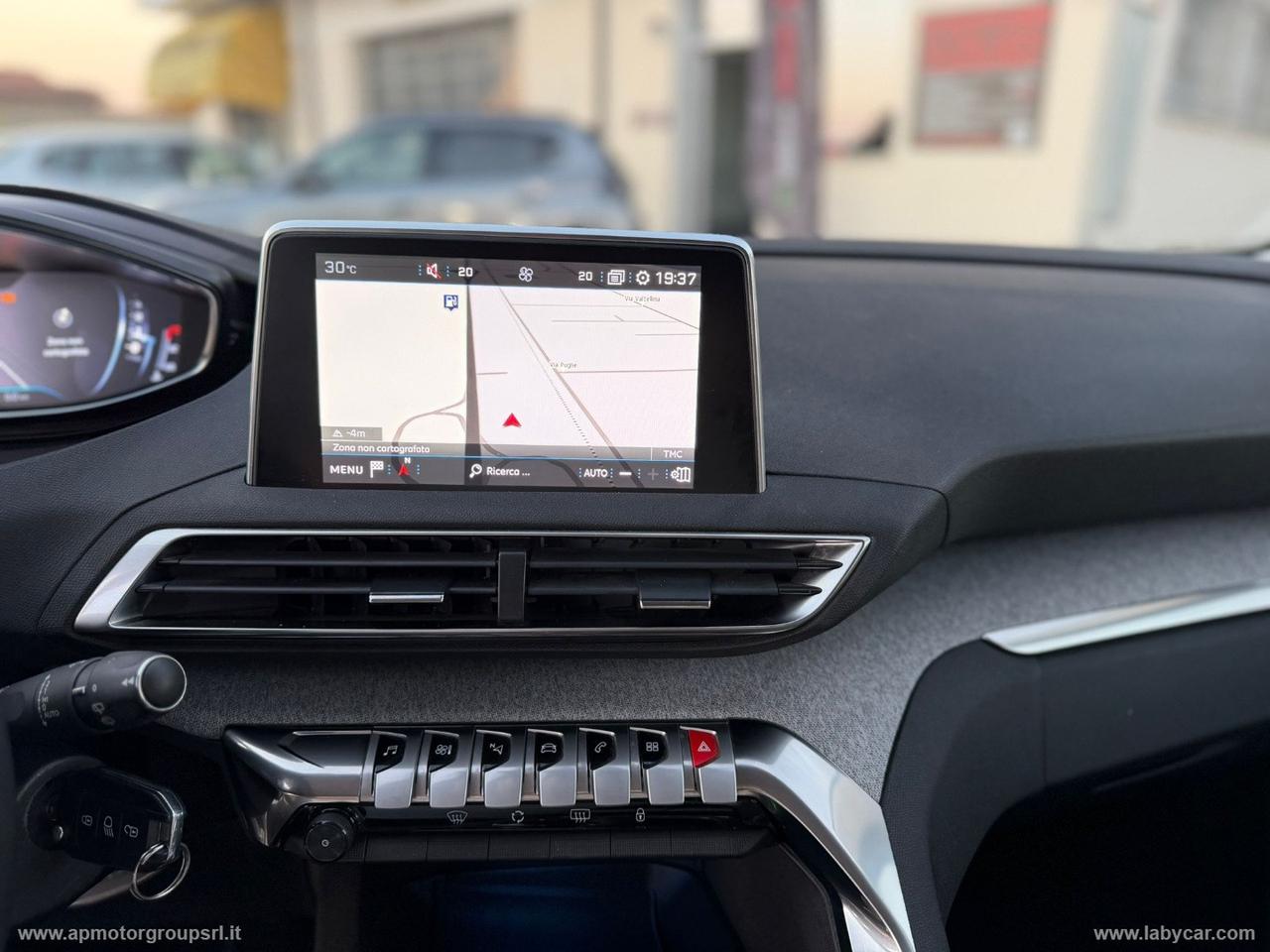 PEUGEOT 3008 BlueHDi 130 S&S EAT8 Allure