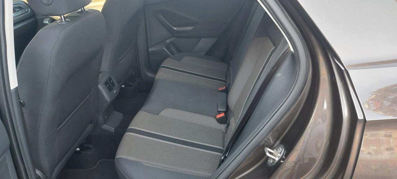 Volkswagen T-Roc 1.6 TDI SCR Advanced BlueMotion Technology