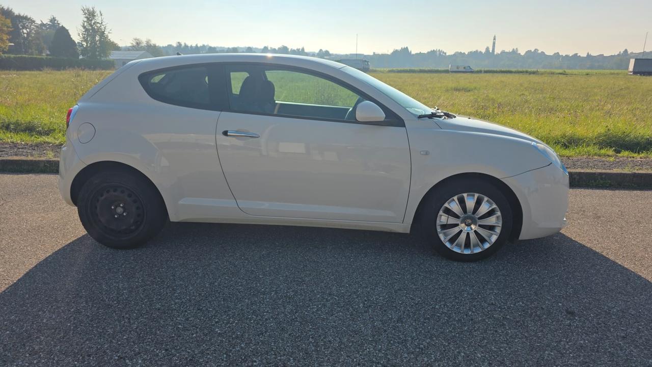 Alfa Romeo MiTo 1.4 78 CV Distinctive Sport Pack