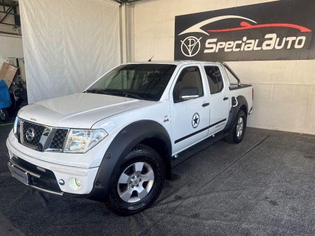 NISSAN Navara 2.5 dCi 4 porte Double Cab LE gancio traino