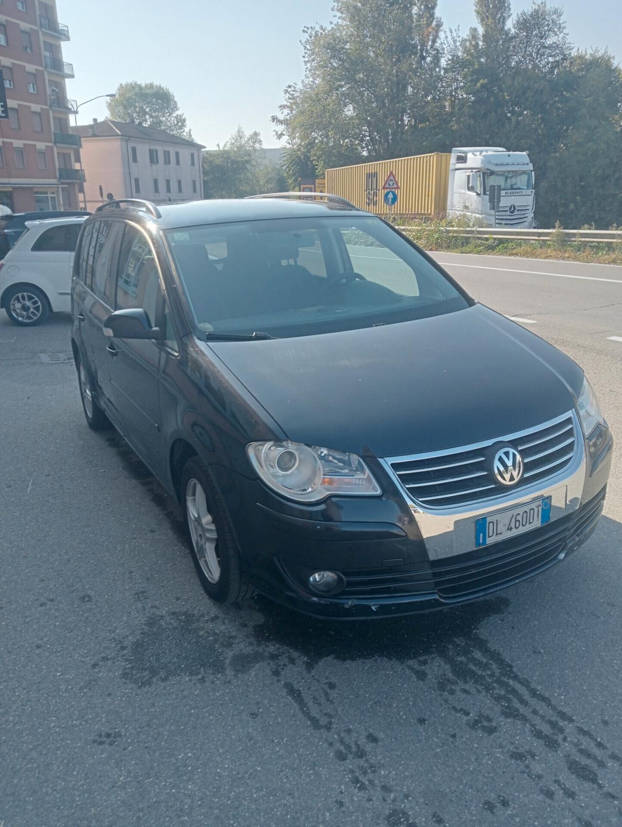 Volkswagen Touran 1.9 TDI 105CV 5 Posti DSG