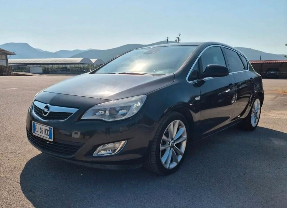 Opel Astra 1.4 Turbo 140CV 5 porte Cosmo