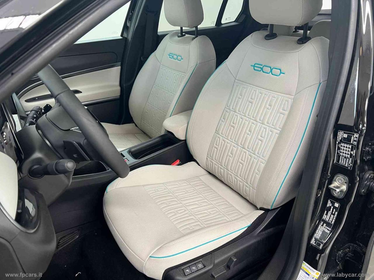 FIAT 600 Hybrid MHEV La Prima