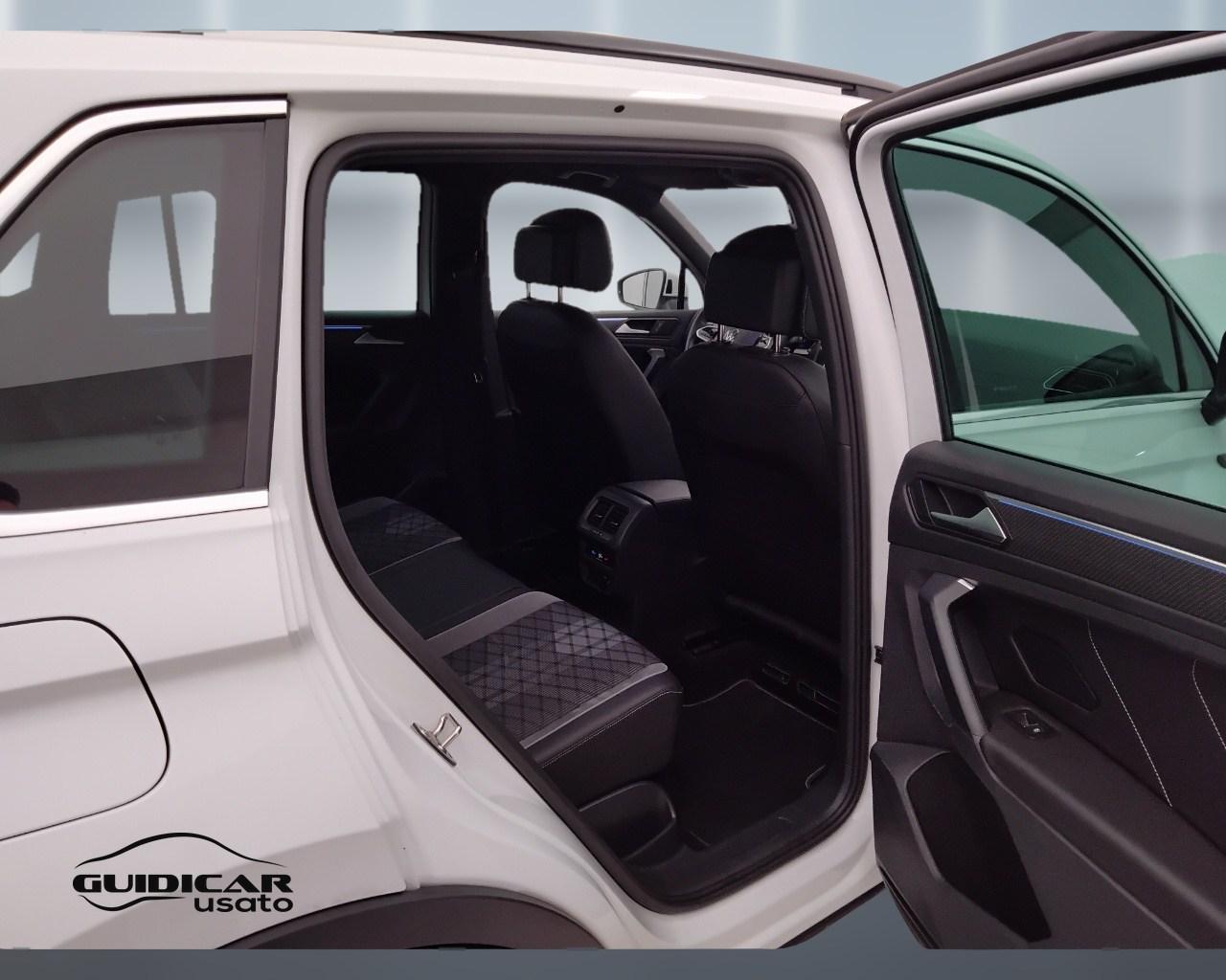 VOLKSWAGEN Tiguan II 2021 - Tiguan 2.0 tdi R-Line 4motion 150cv dsg
