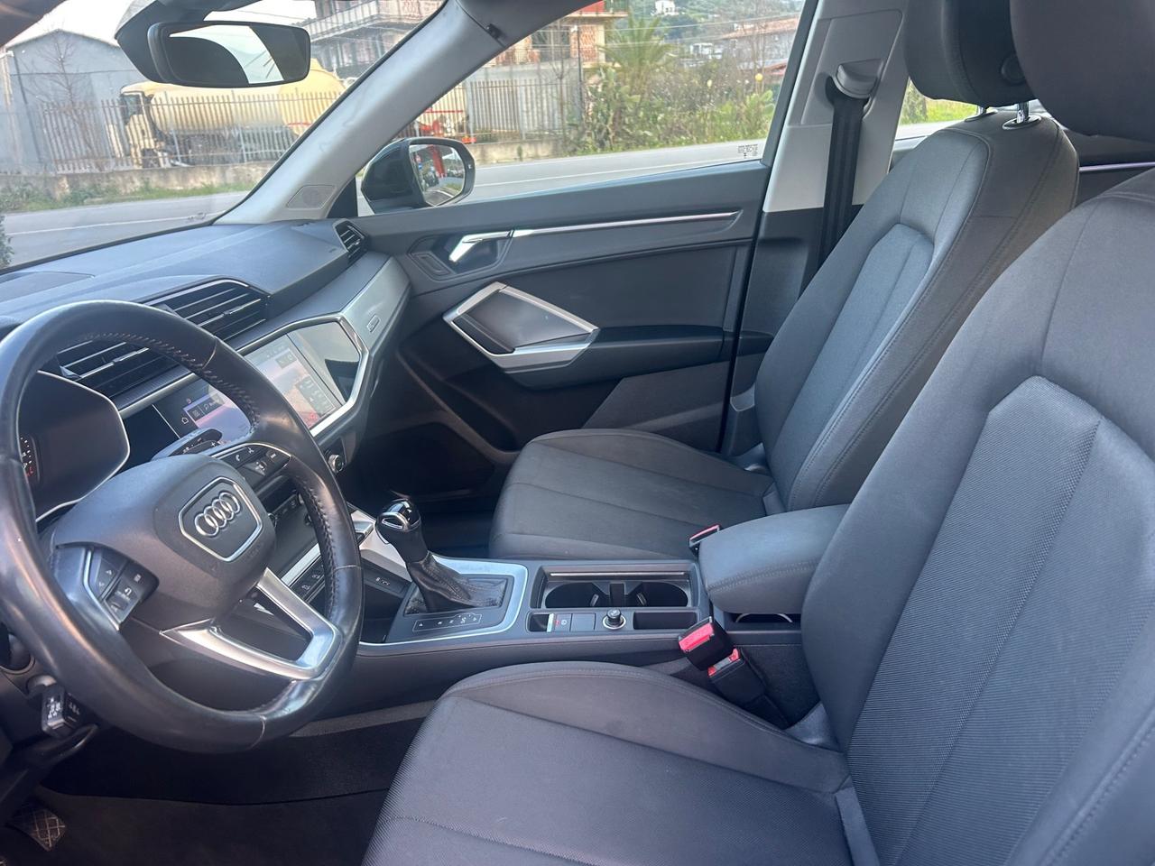 Audi Q3 35 TDI S tronic line tetto