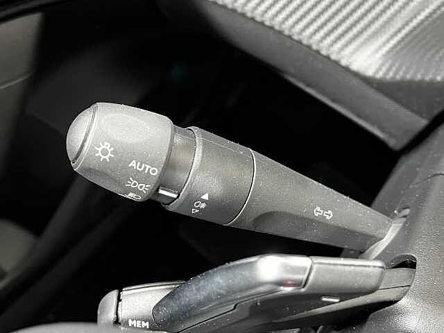 Peugeot 2008 PureTech 130 S&S EAT8 Allure Pack