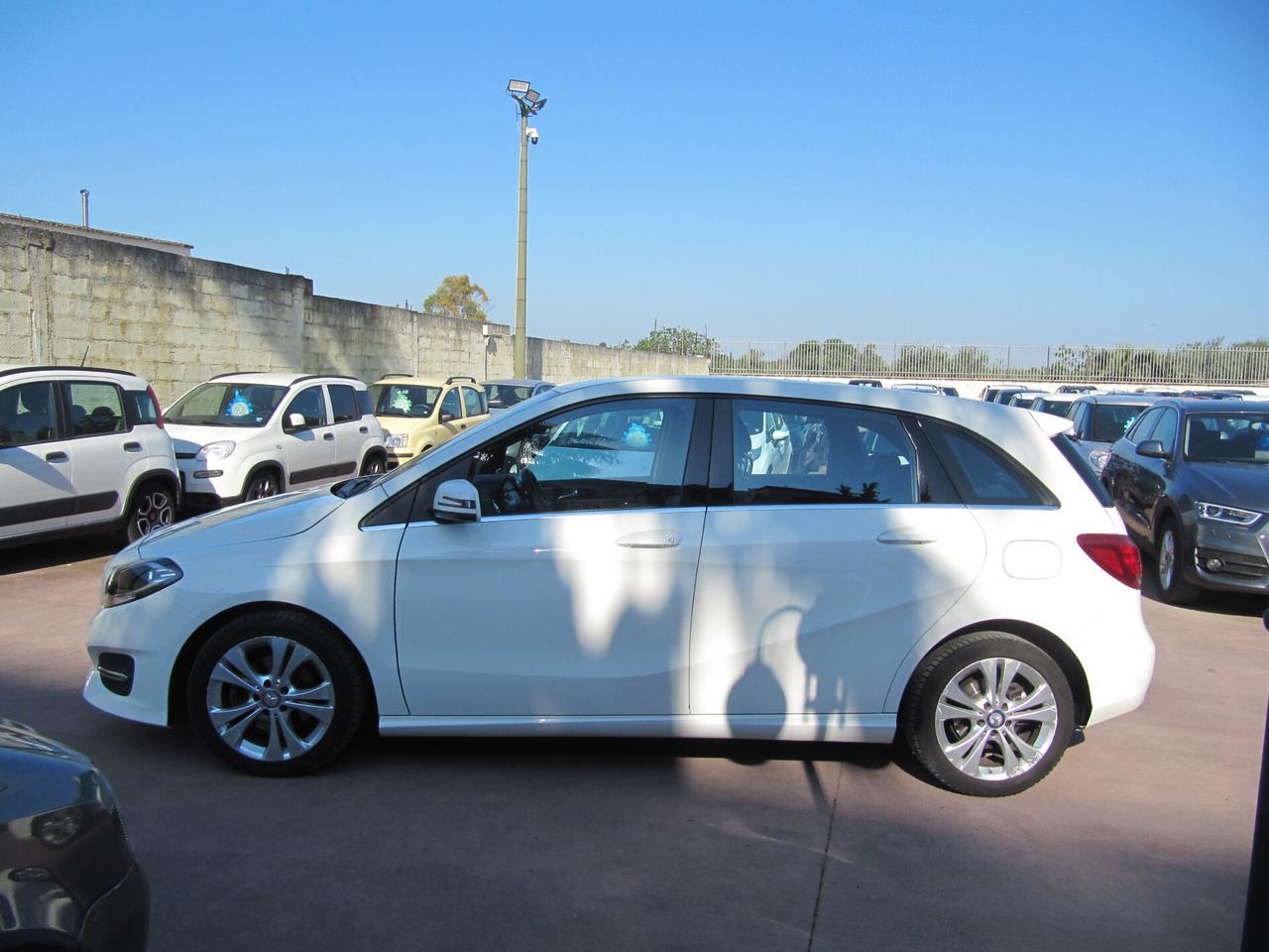 Mercedes-benz B 200 d Automatic Premium