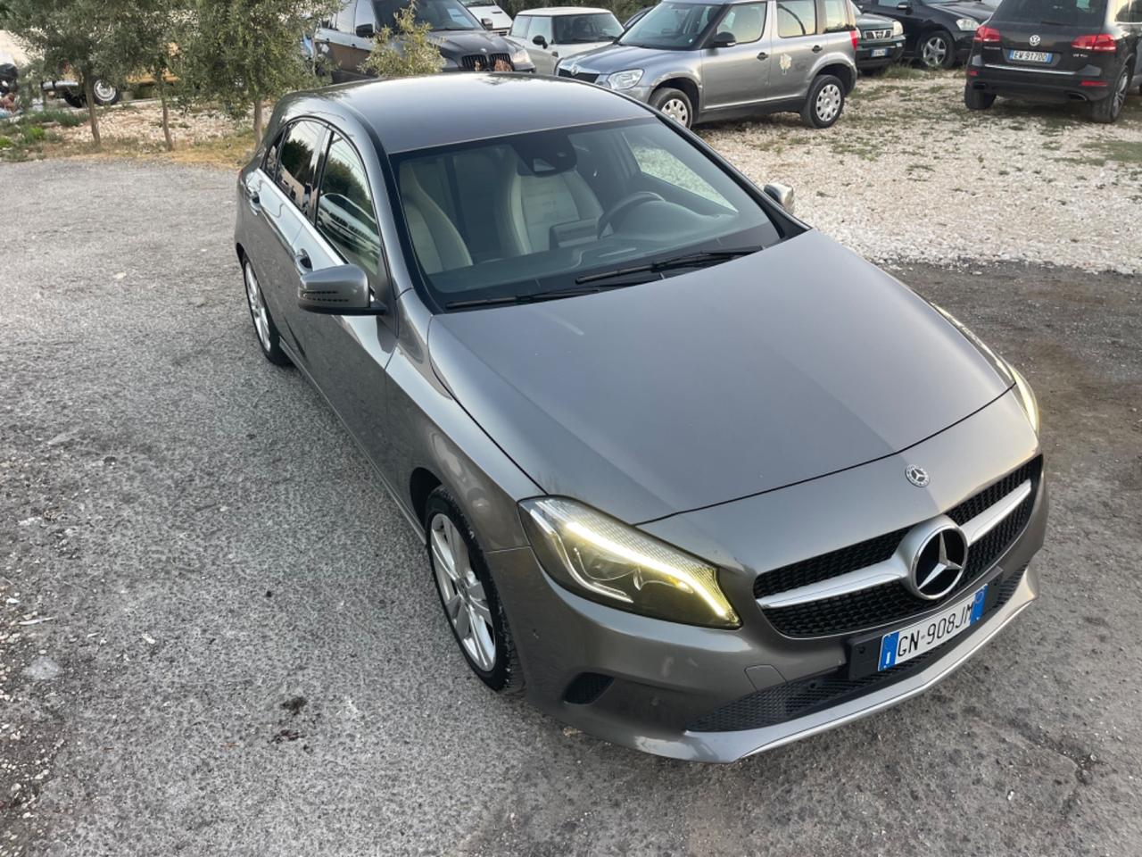 Mercedes-benz A 200 d Premium
