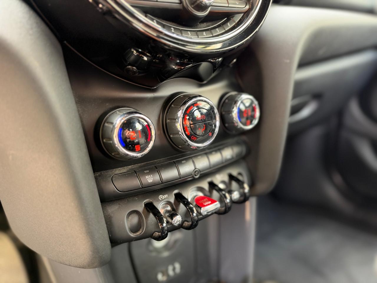 Mini 1.5 One D Hype 5 porte Neopatentati