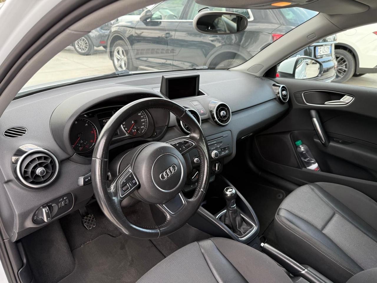 AUDI A1 1.6 TDI 90CV ATTRACTION (NEO PATENTATI)