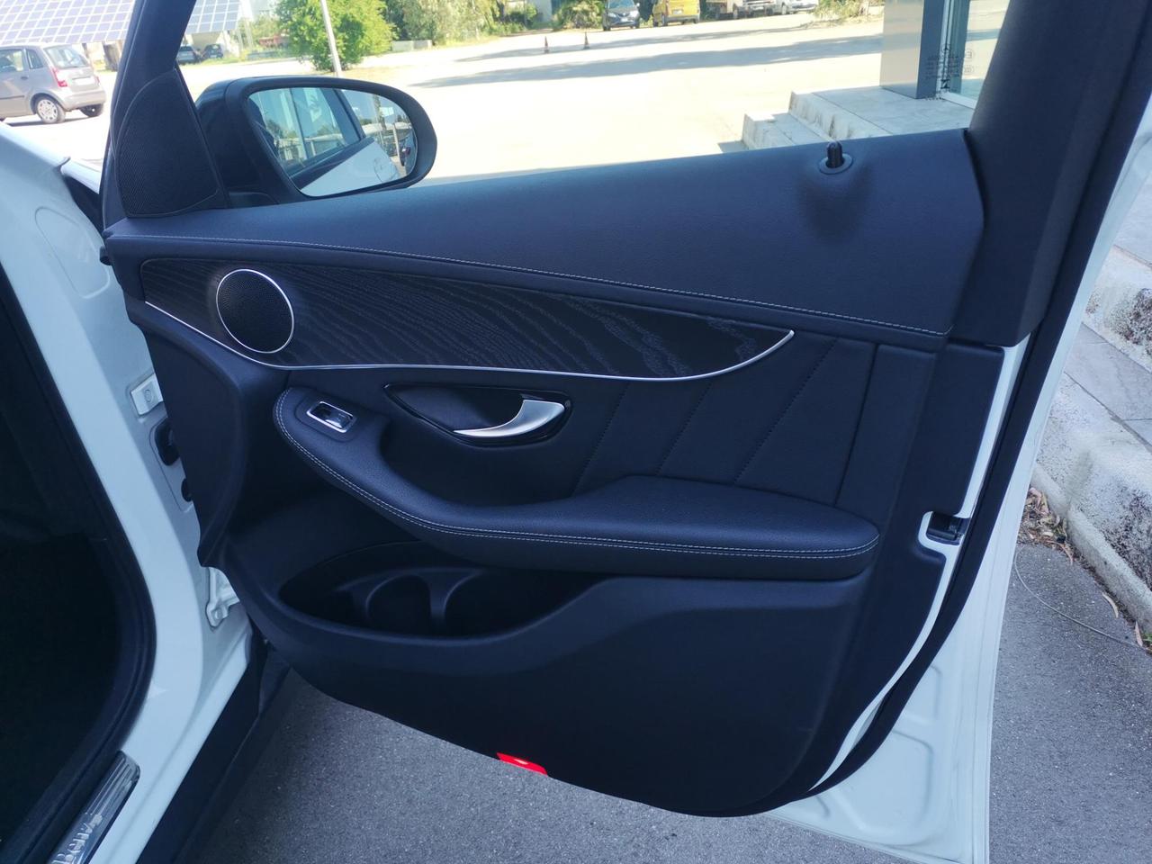 Mercedes GLC Coupe 300 de phev (eq-power) Premium Plus 4matic auto