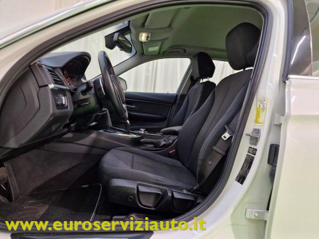 BMW 328 i Luxury