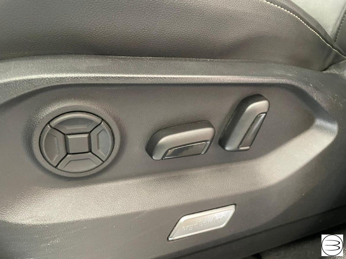 VOLKSWAGEN - Touareg - 3.0 TDI Advanced