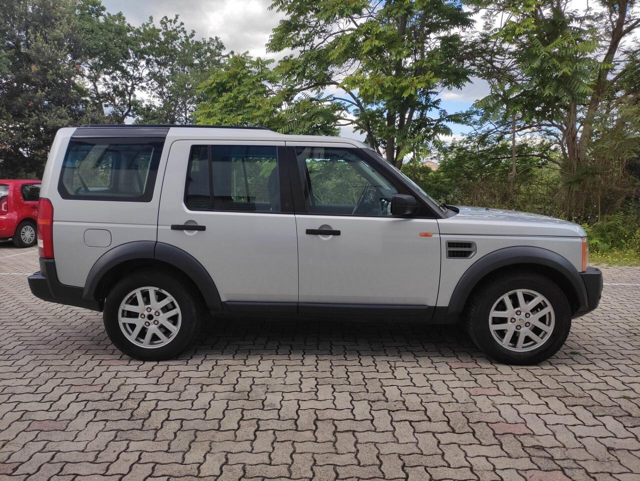 Land Rover Discovery 3 2.7 TDV6 7 Posti