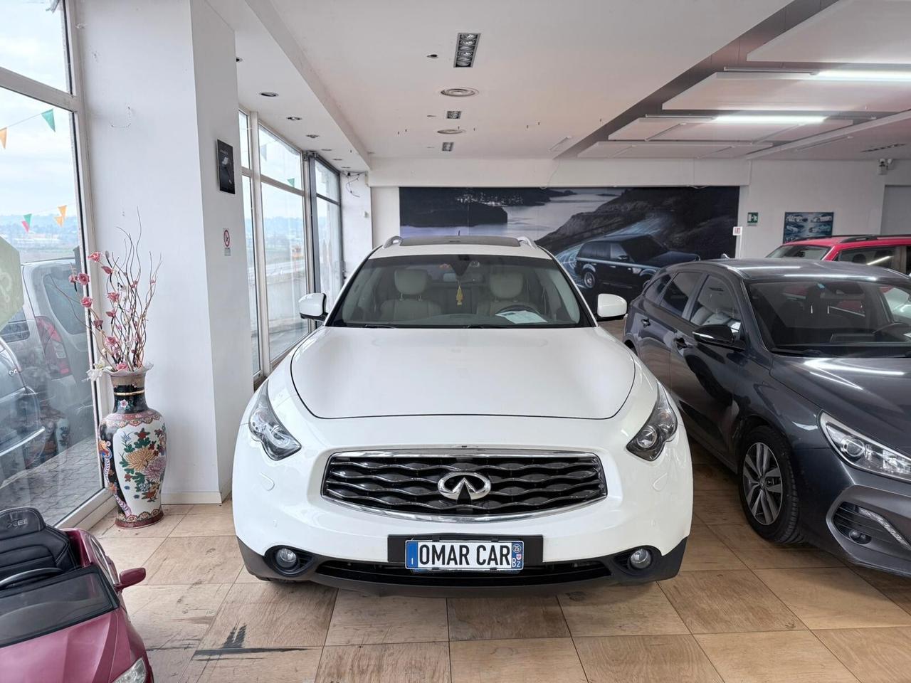 Infiniti FX30d 3.0 DIESEL 2011 TOP!